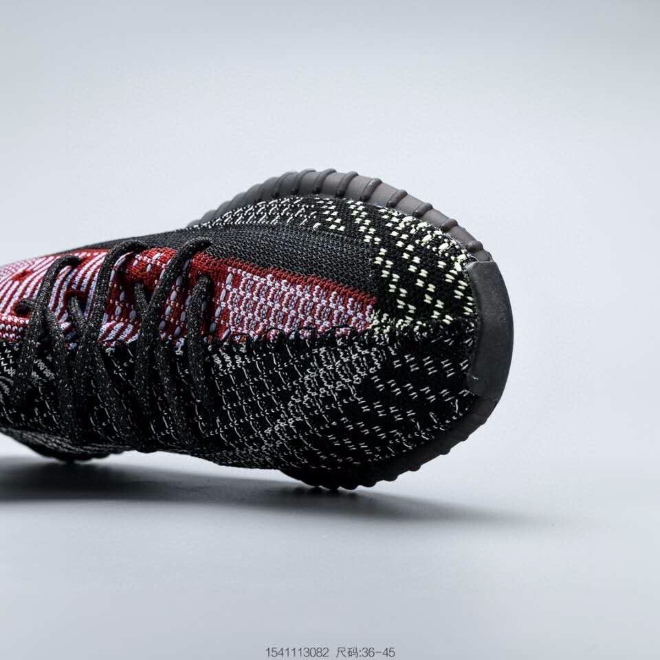 Black Adidas Yeezy Yeezy Boost 350 V2 yecheil Sneakers
